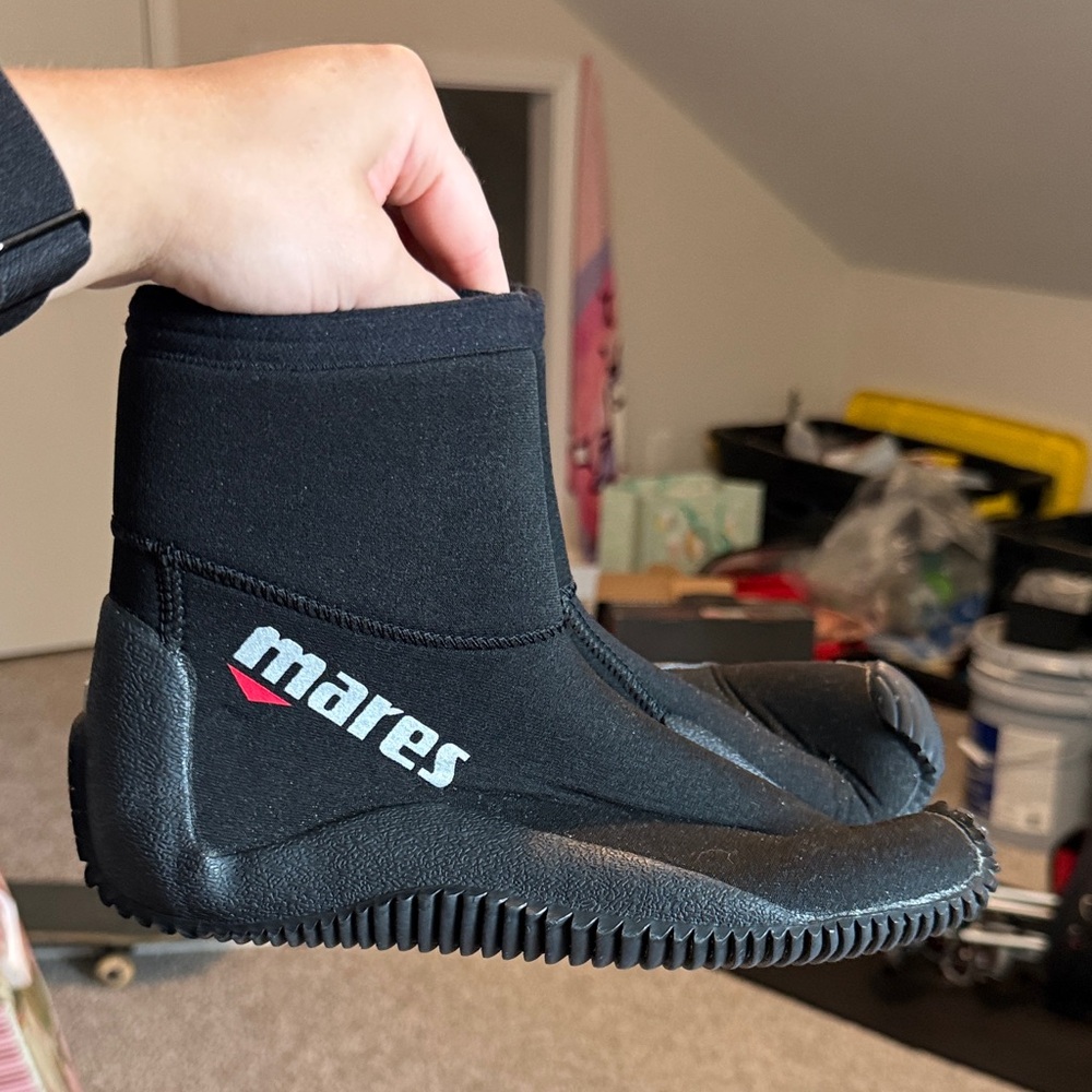 Mares Black Dive Boots